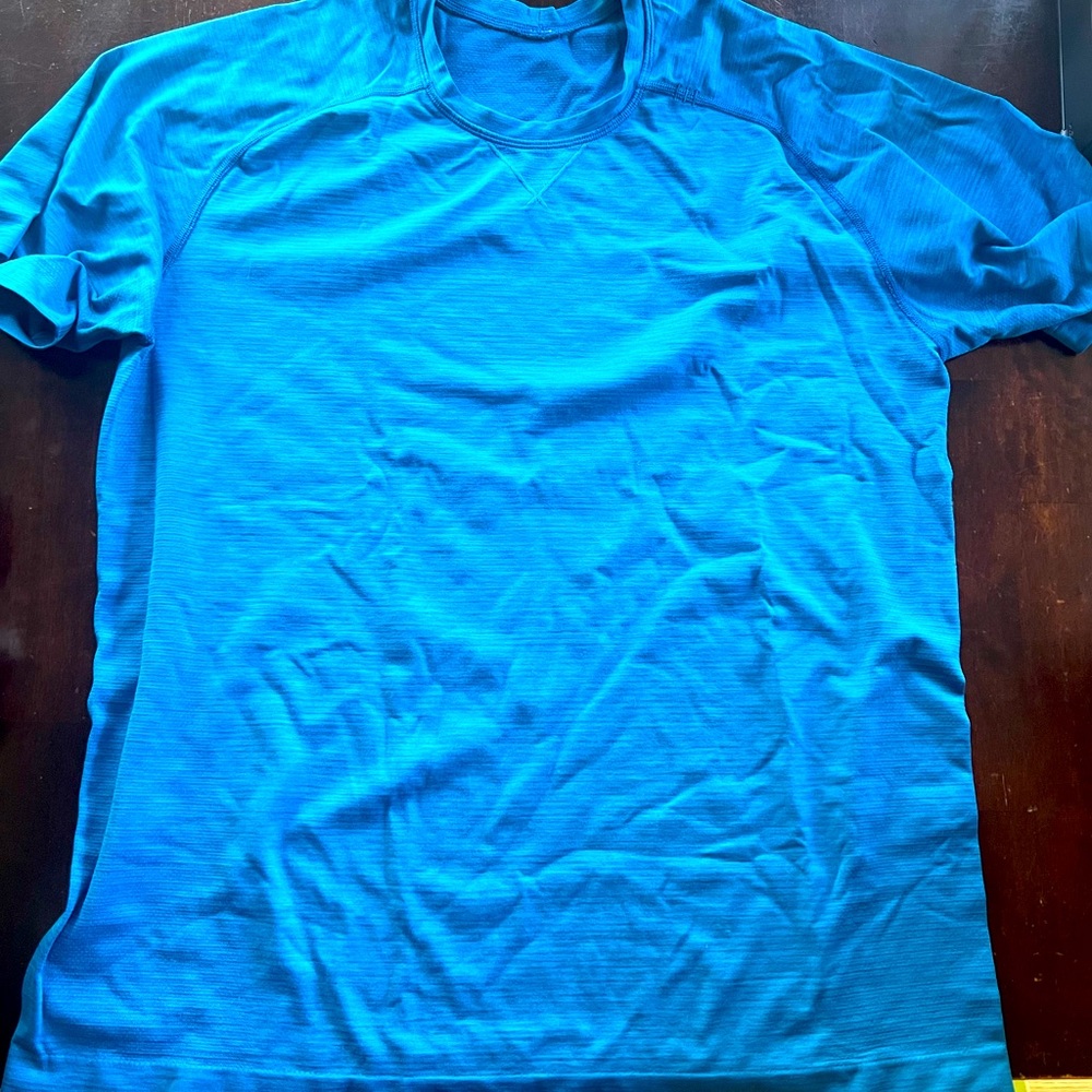 Lululemon Swiftly Tech short sleeve Sz L Men